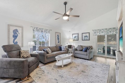 Casa en venta en Tarpon Springs, Florida, 3 dormitorios, 130.25 m2 № 2101574 - foto 7