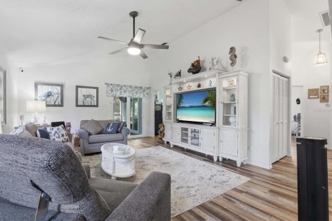 Casa en venta en Tarpon Springs, Florida, 3 dormitorios, 130.25 m2 № 2101574 - foto 5