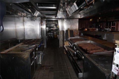 Купить коммерческую недвижимость в Сент-Питерсберг, Флорида 319.03м2, № 2096320 - фото 10