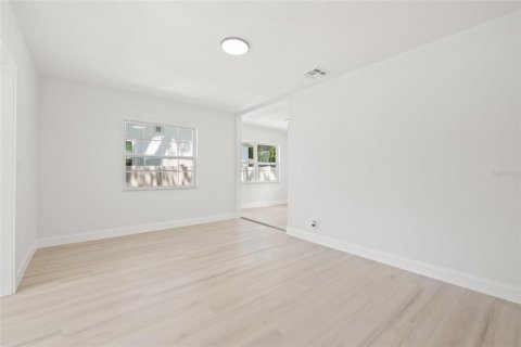 Villa ou maison à vendre à Clearwater, Floride: 2 chambres, 106.84 m2 № 1917832 - photo 4
