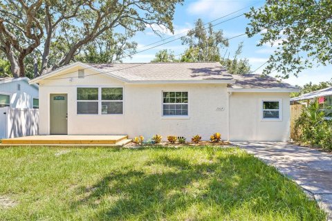 Villa ou maison à vendre à Clearwater, Floride: 2 chambres, 106.84 m2 № 1917832 - photo 1