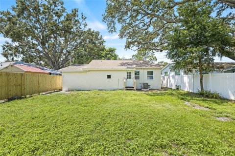 Villa ou maison à vendre à Clearwater, Floride: 2 chambres, 106.84 m2 № 1917832 - photo 30