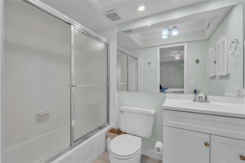 Copropriété à vendre à Holmes Beach, Floride: 2 chambres, 109.53 m2 № 2100573 - photo 27