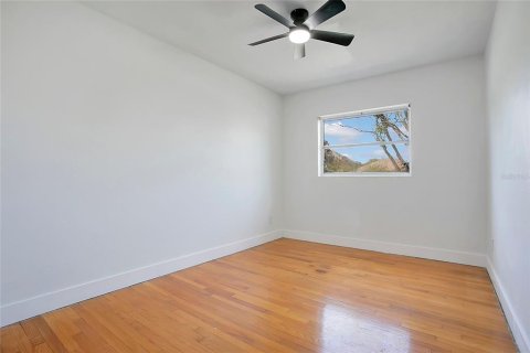 Villa ou maison à vendre à Orlando, Floride: 5 chambres, 133.31 m2 № 2156163 - photo 28