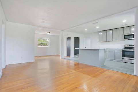Villa ou maison à vendre à Orlando, Floride: 5 chambres, 133.31 m2 № 2156163 - photo 7