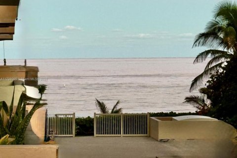 Copropriété à louer à Hillsboro Beach, Floride: 1 chambre, 87.33 m2 № 1985071 - photo 3