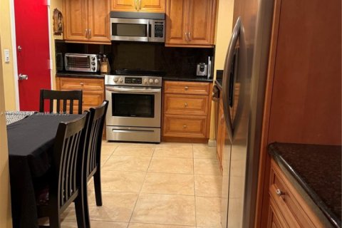 Copropriété à louer à Hillsboro Beach, Floride: 1 chambre, 87.33 m2 № 1985071 - photo 6