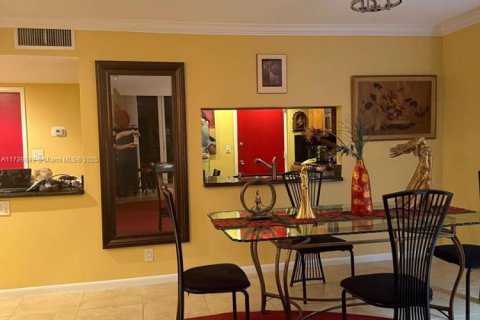 Copropriété à louer à Hillsboro Beach, Floride: 1 chambre, 87.33 m2 № 1985071 - photo 1