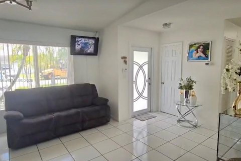 Купить виллу или дом в Майами, Флорида 3 спальни, 158.77м2, № 1961343 - фото 26