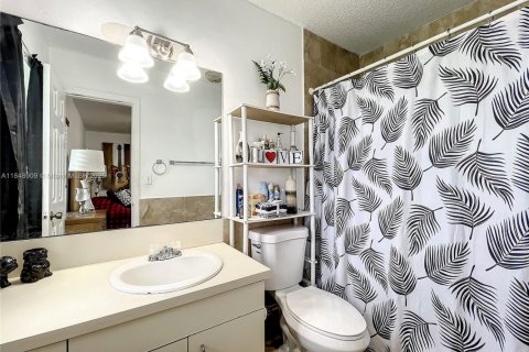 Купить виллу или дом в Майами, Флорида 3 спальни, 158.77м2, № 1961343 - фото 5