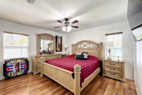 Купить виллу или дом в Майами, Флорида 3 спальни, 158.77м2, № 1961343 - фото 2