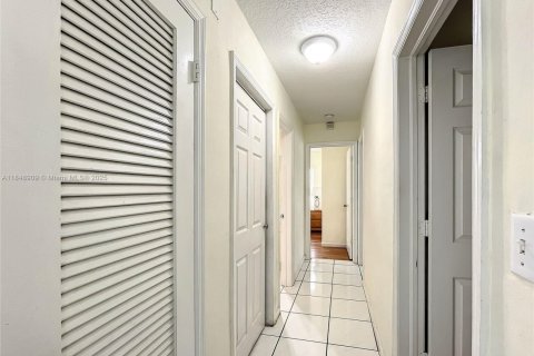 Купить виллу или дом в Майами, Флорида 3 спальни, 158.77м2, № 1961343 - фото 30