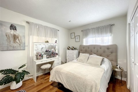 Купить виллу или дом в Майами, Флорида 3 спальни, 158.77м2, № 1961343 - фото 11