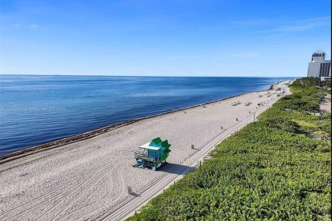 Снять в аренду кондоминиум в Майами-Бич, Флорида 1 спальня, 59.36м2, № 1954086 - фото 18