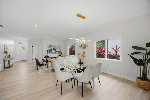 Villa ou maison à vendre à Sarasota, Floride: 3 chambres, 166.02 m2 № 2227148 - photo 17