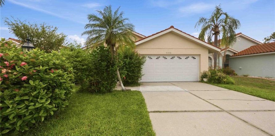 Villa ou maison à Sarasota, Floride 3 chambres, 166.02 m2 № 2227148