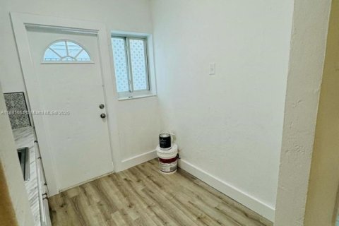 Copropriété à louer à Miami Beach, Floride: 41.25 m2 № 1924676 - photo 6