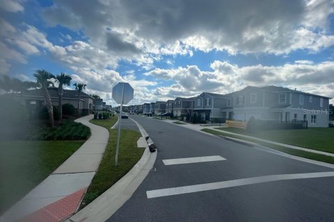 Townhouse in Davenport, Florida 3 bedrooms, 133.31 sq.m. № 2424238 - photo 6