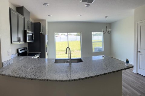 Townhouse in Davenport, Florida 3 bedrooms, 133.31 sq.m. № 2424238 - photo 19