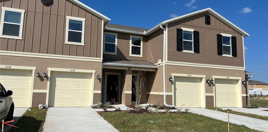 Townhouse in Davenport, Florida 3 bedrooms, 133.31 sq.m. № 2424238