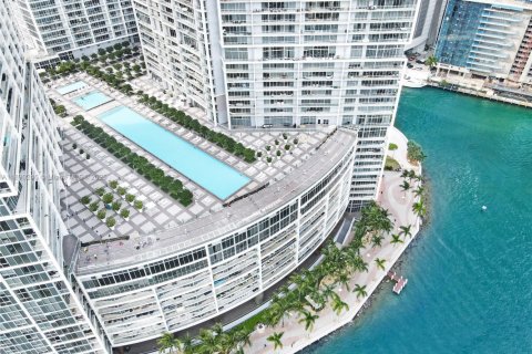 Condo in Miami, Florida, 1 bedroom  № 1947932 - photo 16