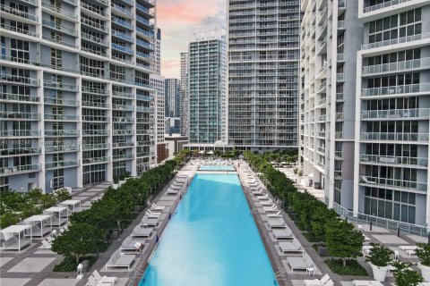 Condo in Miami, Florida, 1 bedroom  № 1947932 - photo 17