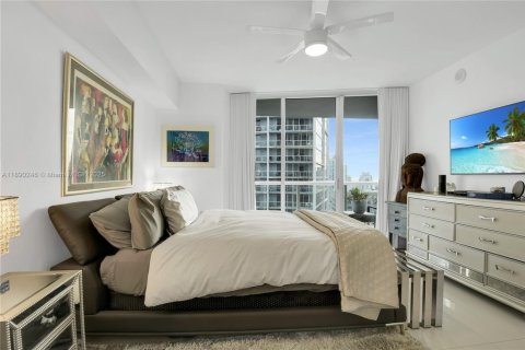 Condo in Miami, Florida, 1 bedroom  № 1947932 - photo 9