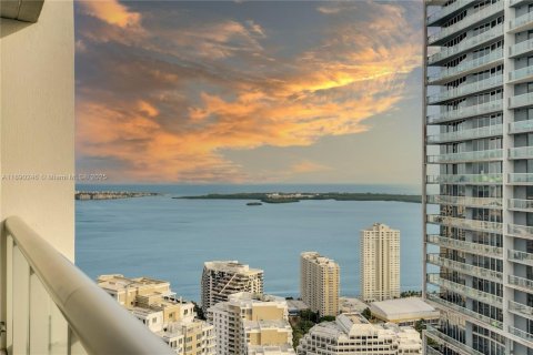 Condo in Miami, Florida, 1 bedroom  № 1947932 - photo 14
