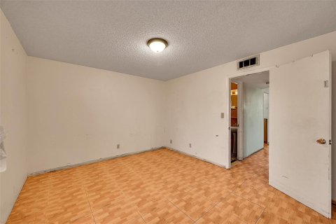 Купить кондоминиум в Санрайз, Флорида 3 комнаты, 55.74м2, № 2193309 - фото 19