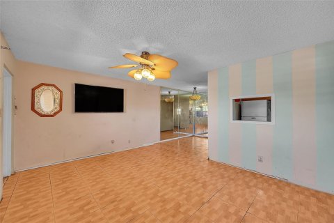 Купить кондоминиум в Санрайз, Флорида 3 комнаты, 55.74м2, № 2193309 - фото 7