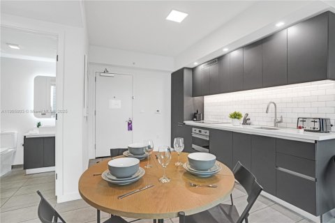 Купить кондоминиум в Майами, Флорида 1 спальня, 48.4м2, № 1956984 - фото 25