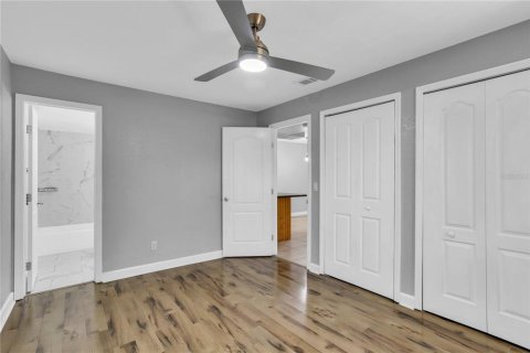 Condominio en alquiler en Brandon, Florida, 2 dormitorios, 85.28 m2 № 1801767 - foto 17