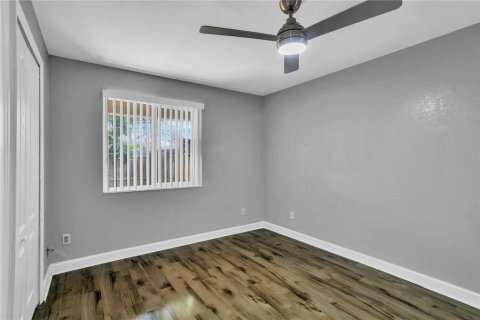 Condominio en alquiler en Brandon, Florida, 2 dormitorios, 85.28 m2 № 1801767 - foto 18