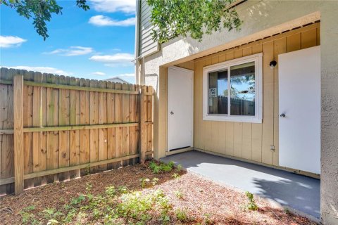 Condominio en alquiler en Brandon, Florida, 2 dormitorios, 85.28 m2 № 1801767 - foto 24