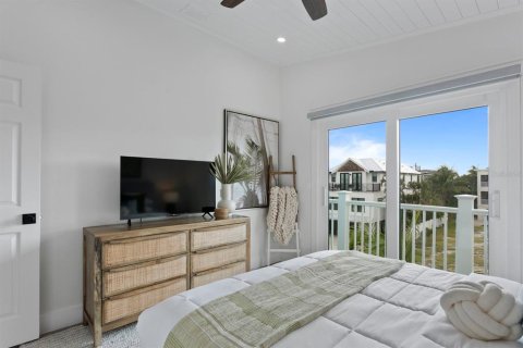 Casa en venta en Bradenton Beach, Florida, 5 dormitorios, 259.75 m2 № 2323040 - foto 17