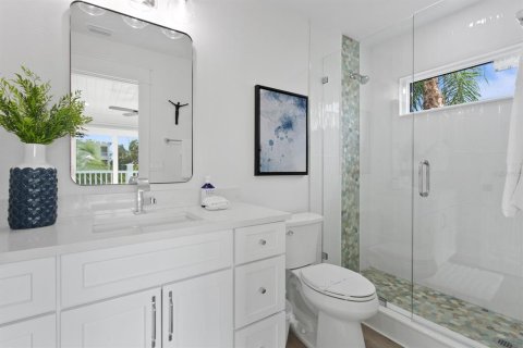 Casa en venta en Bradenton Beach, Florida, 5 dormitorios, 259.75 m2 № 2323040 - foto 24