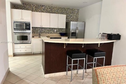 Condominio en venta en South Miami, Florida, 2 dormitorios, 92.34 m2 № 1702968 - foto 23