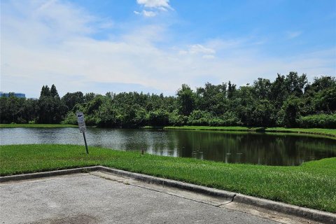 Touwnhouse à vendre à Tampa, Floride: 3 chambres, 172.33 m2 № 1905519 - photo 12