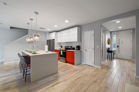 Touwnhouse à vendre à Kissimmee, Floride: 4 chambres, 165.18 m2 № 2318534 - photo 8