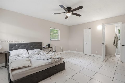 House in St. Lucie, Florida 2 bedrooms, 170.38 sq.m. № 2428167 - photo 30