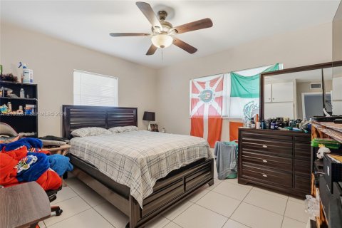 House in St. Lucie, Florida 2 bedrooms, 170.38 sq.m. № 2428167 - photo 27