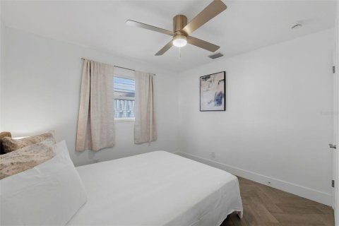 House in Redington Shores, Florida 2 bedrooms, 89.28 sq.m. № 2232165 - photo 23