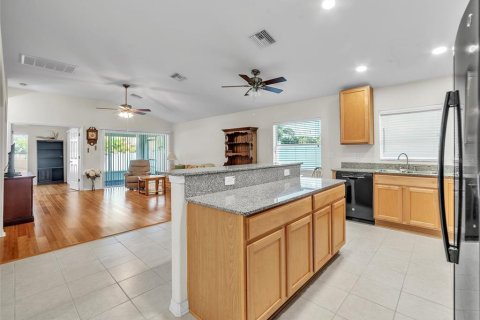Villa ou maison à vendre à Trinity, Floride: 3 chambres, 190.91 m2 № 1909254 - photo 13