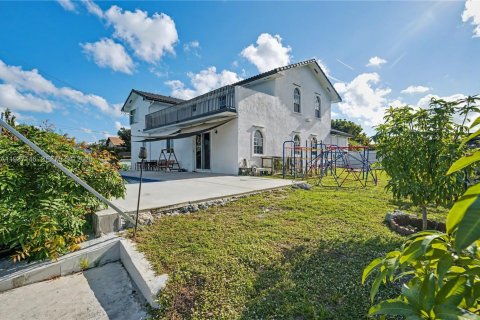 Купить виллу или дом в Майами, Флорида 4 спальни, 369.47м2, № 1995293 - фото 23