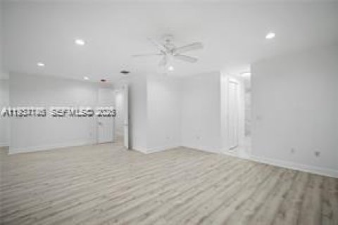 Купить виллу или дом в Майами, Флорида 4 спальни, 369.47м2, № 1995293 - фото 7