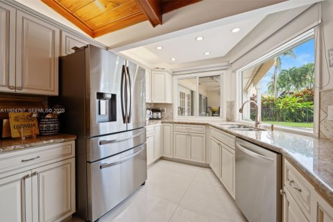 Casa en venta en Boca Raton, Florida, 5 dormitorios, 279.08 m2 № 1984163 - foto 22