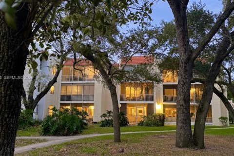 Condo in Boca Raton, Florida, 2 bedrooms  № 1995002