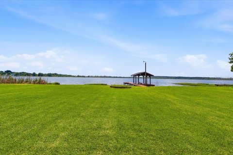 Villa ou maison à vendre à Lake Alfred, Floride: 4 chambres, 303.7 m2 № 2142737 - photo 15