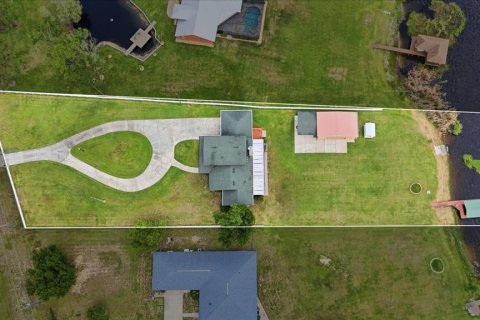 Villa ou maison à vendre à Lake Alfred, Floride: 4 chambres, 303.7 m2 № 2142737 - photo 9