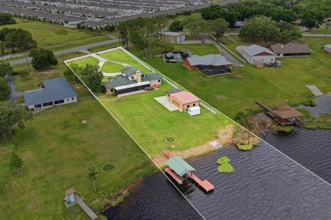Villa ou maison à vendre à Lake Alfred, Floride: 4 chambres, 303.7 m2 № 2142737 - photo 11